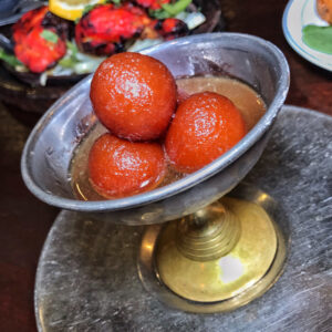 Gulab Jamun (2pcs)